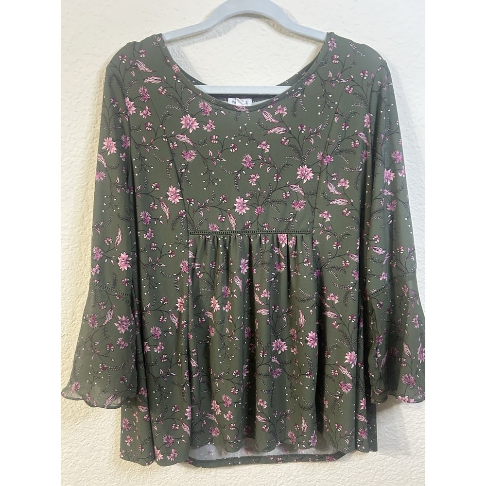Westport Plus Size Bell Sleeve Floral Green and Pink Women's Top XL Fall Light